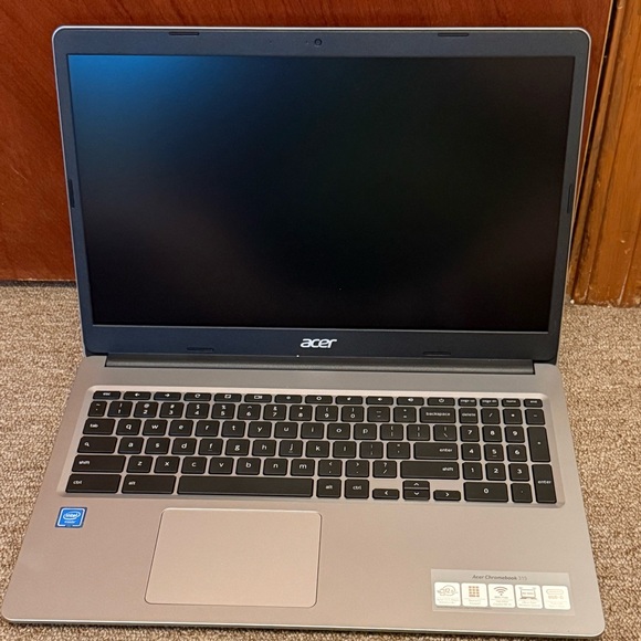 NIB Acer Chromebook 315 15.6 HD intel 4GB ram 64GB Silver - Picture 3 of 5